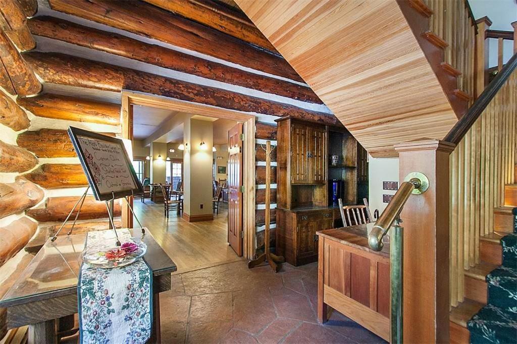 Alps Boulder Canyon Inn Bagian luar foto